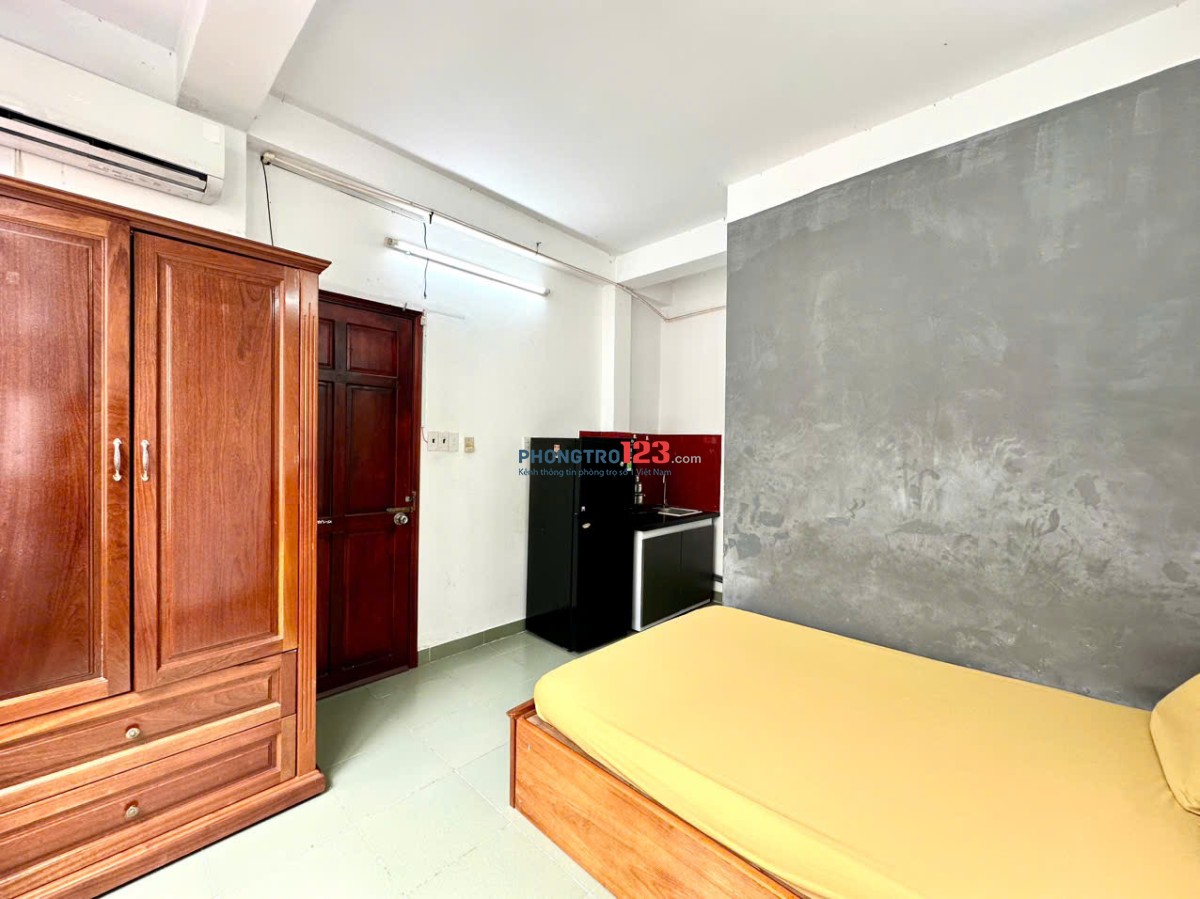 PHÒNG CHO THUÊ NỘI THẤT ĐẦY ĐỦ, CỬA SỔ THOÁNG, AN NINH ĐỘC LẬP GẦN CHỢ TÂN HƯƠNG TÂN PHÚ