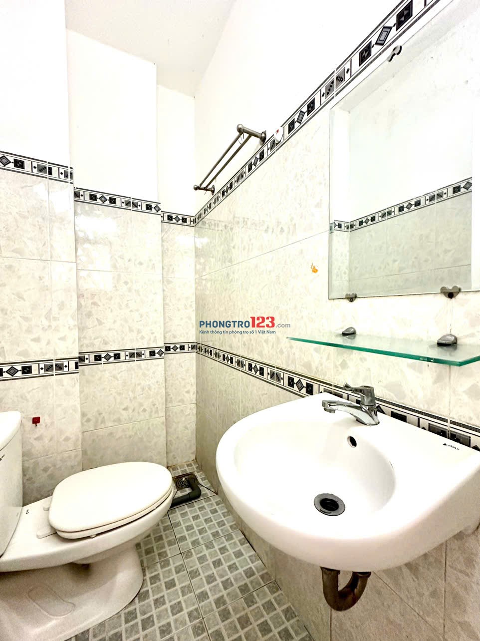 PHÒNG CHO THUÊ NỘI THẤT ĐẦY ĐỦ, CỬA SỔ THOÁNG, AN NINH ĐỘC LẬP GẦN CHỢ TÂN HƯƠNG TÂN PHÚ