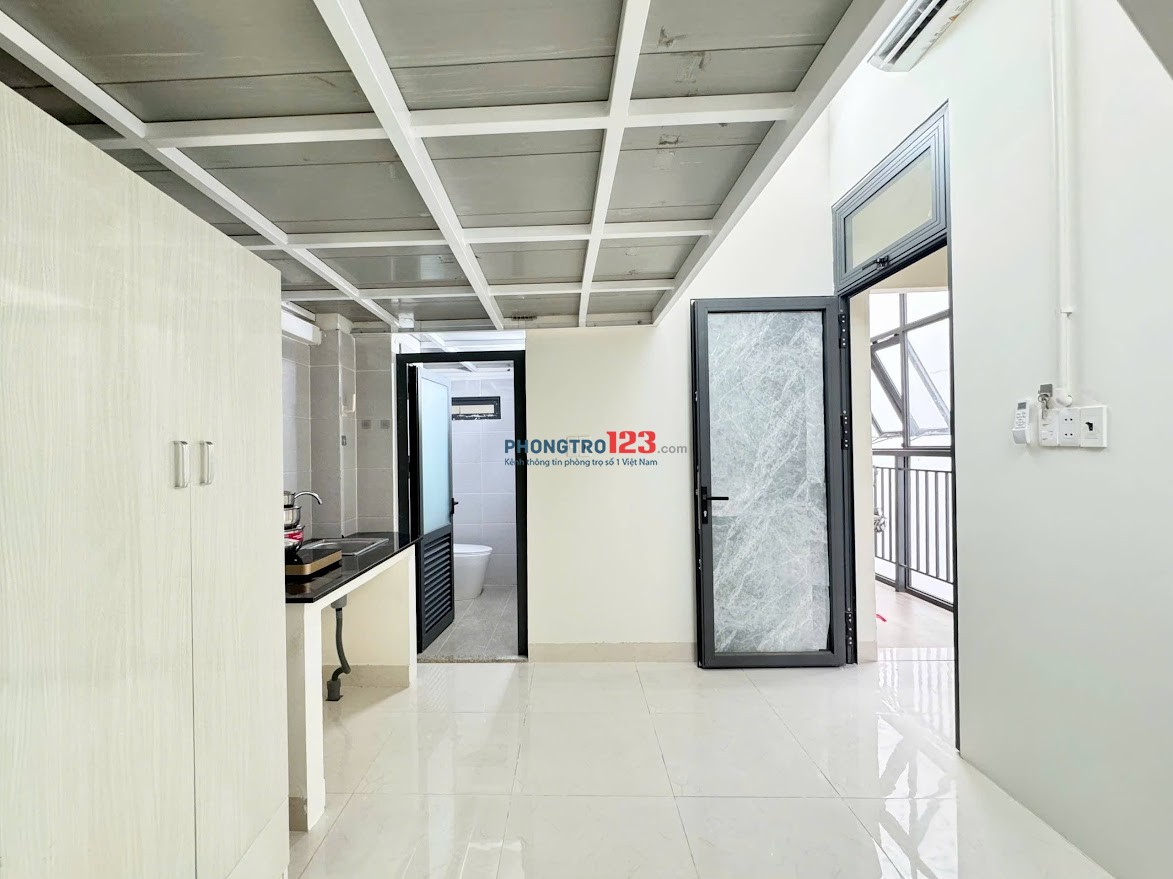 Duplex tiện nghi cửa sổ đón nắng-Thép Mới ngay chợ Hoàng Hoa Thám