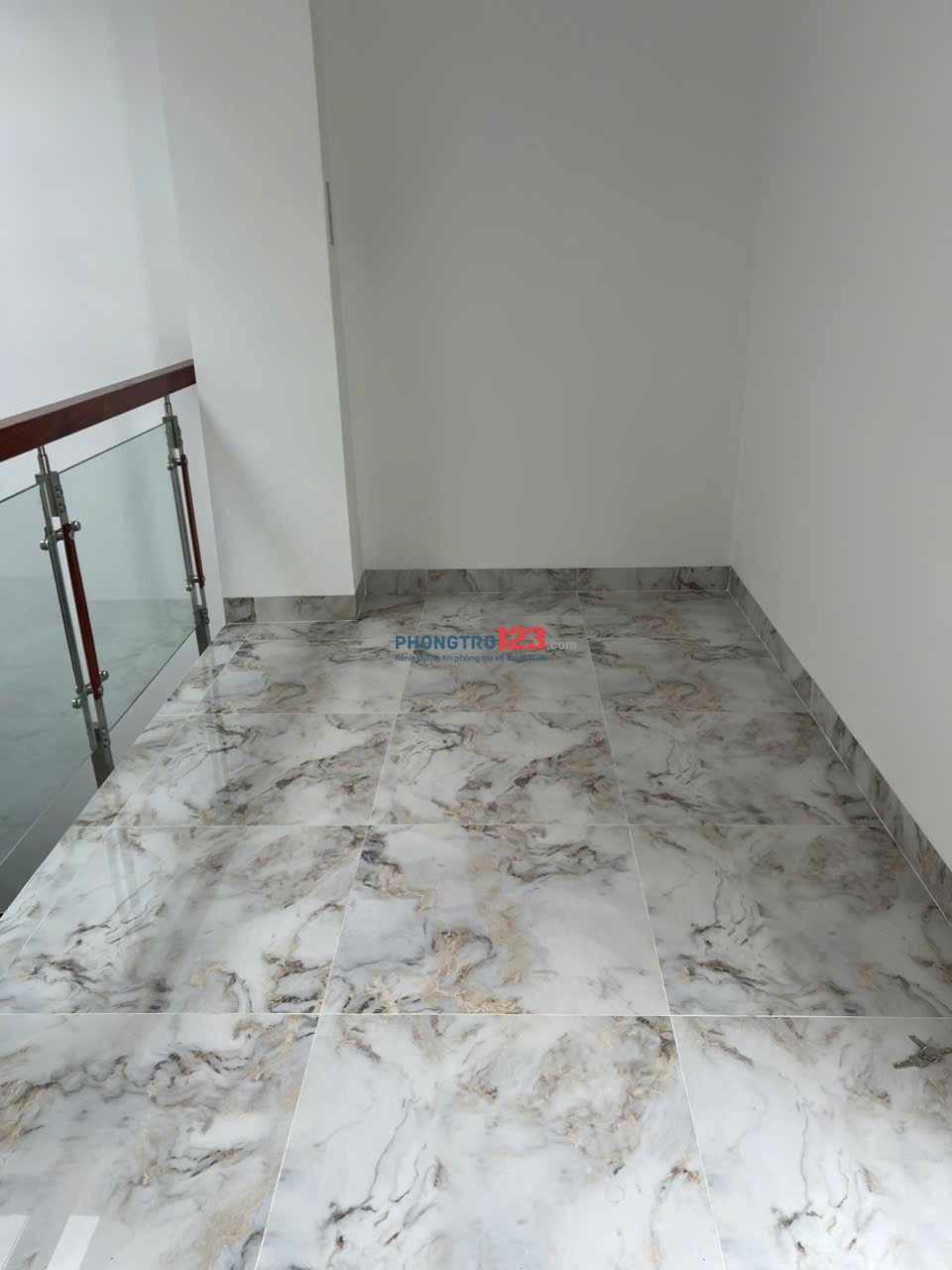 CHO THUÊ NHÀ NGUYÊN CĂN NGAY MỚI XÂY DỰNG 100% ĐƯỜNG LÊ VĂN VIỆT