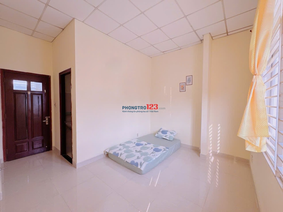 PHÒNG ĐẸP GIÁ RẺ. GIÁ: 3tr8 – FULL NỘI THẤT – BAN CÔNG TO + CỬA SỔ