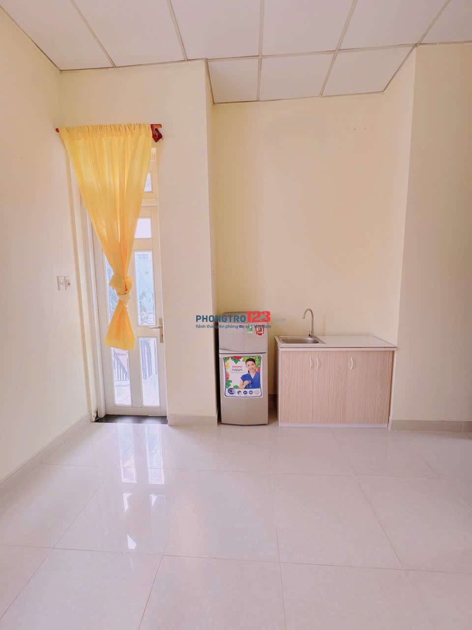 PHÒNG ĐẸP GIÁ RẺ. GIÁ: 3tr8 – FULL NỘI THẤT – BAN CÔNG TO + CỬA SỔ