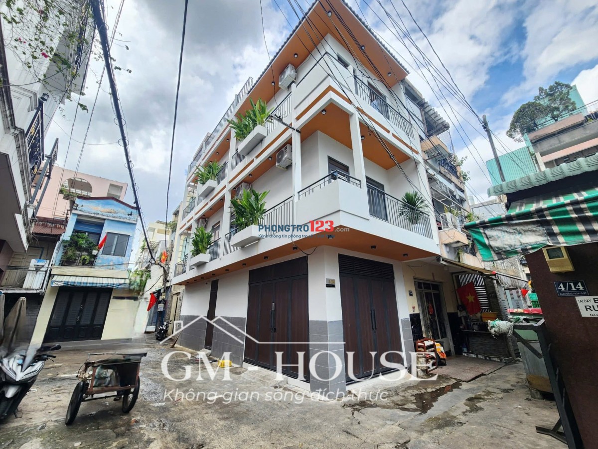 Khai trương Phòng mới có gác cao, Ban công, máy giặt riêng gần Ngã Tư Hàng Xanh gần UEF, Hồng Bàng