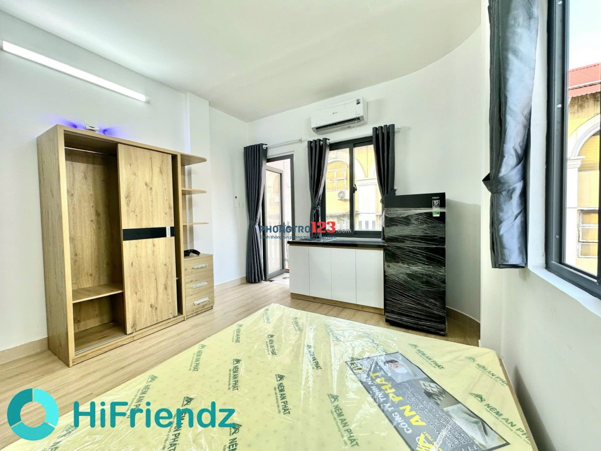 Cho thuê Căn Hộ Ban Công 2 Cửa sổ tại Nguyễn Văn Thủ, Q1, view đẹp, nội thất mới, gần công viên