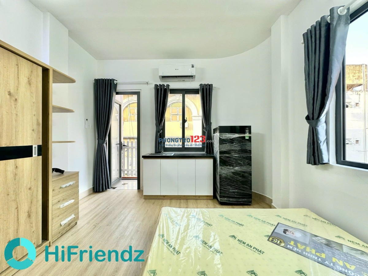 Cho thuê Căn Hộ Ban Công 2 Cửa sổ tại Nguyễn Văn Thủ, Q1, view đẹp, nội thất mới, gần công viên