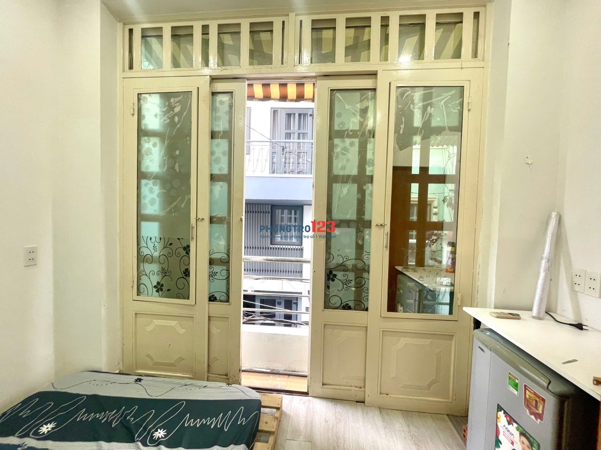 CHO THUÊ PHÒNG BAN CÔNG GIÁ RẺ Ở NGUYỄN TRÃI Q1 GẦN CV 23 THÁNG 9, ngã sáu Phù Đổng