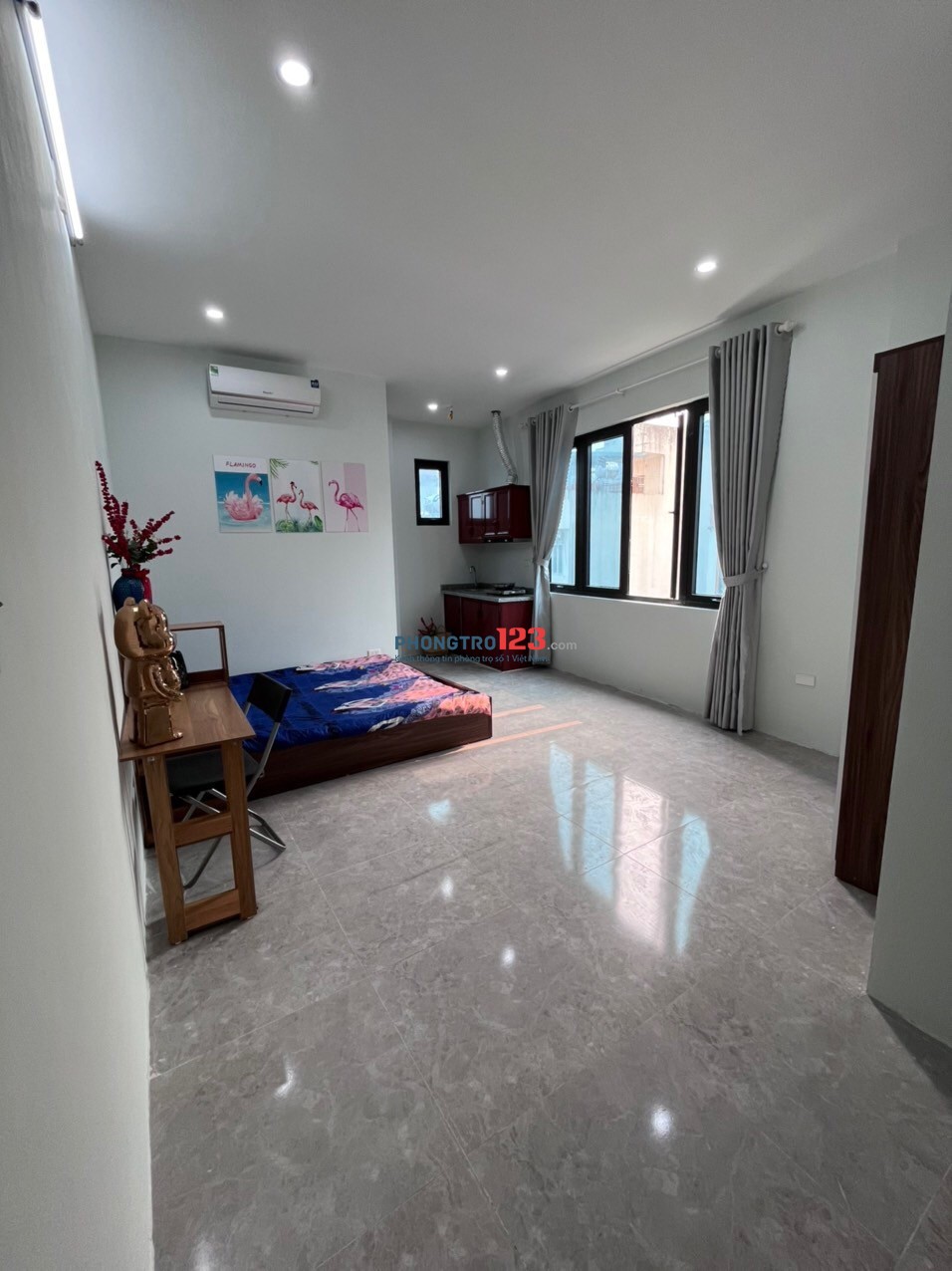 Cho thuê phòng ở khép kín mặt phố Bà Triệu, Hà Đông