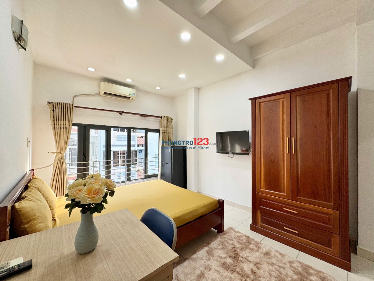 PHÒNG CAO CẤP THOÁNG MÁT MẶT TIỀN 3/2 – VIỆT NAM QUỐC TỰ