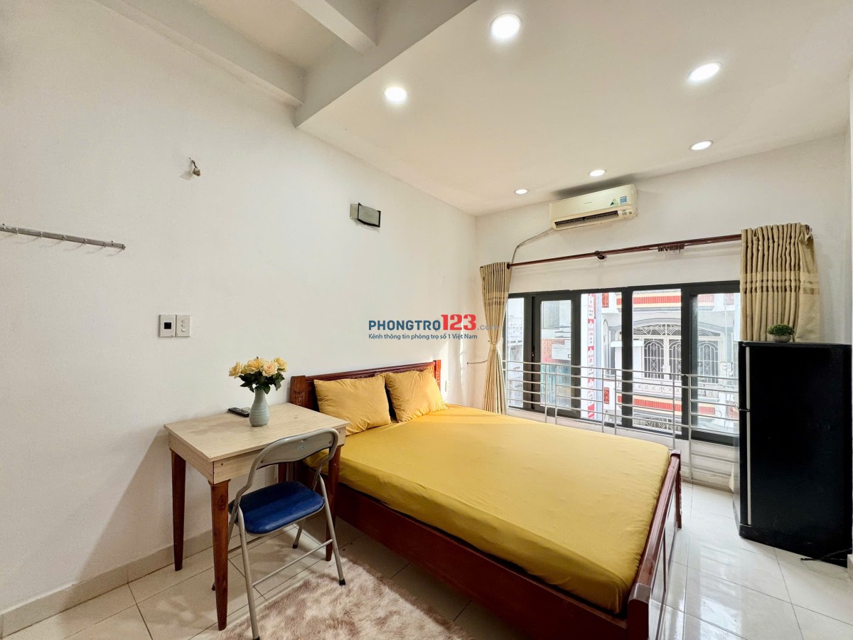 PHÒNG CAO CẤP THOÁNG MÁT MẶT TIỀN 3/2 – VIỆT NAM QUỐC TỰ