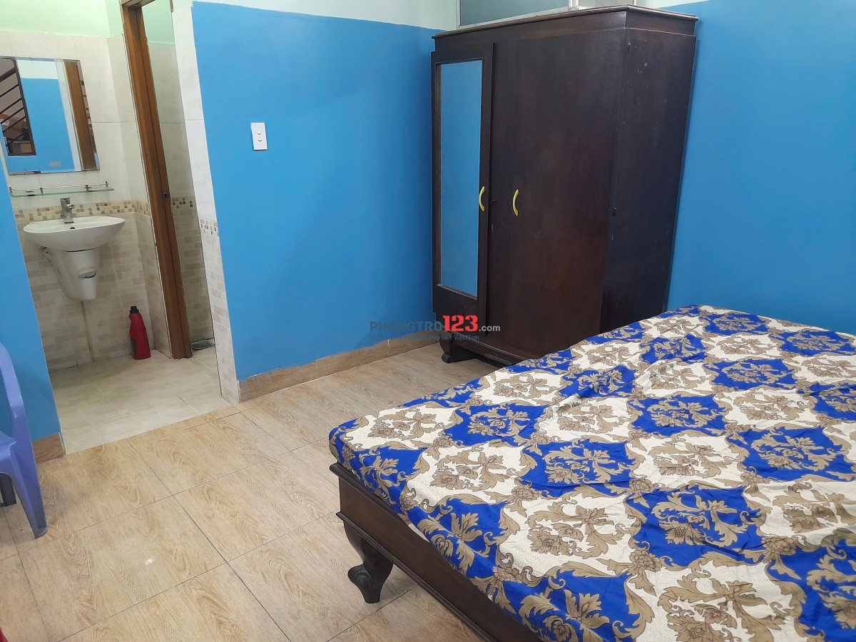 Cho thuê phòng 2,4 triệu/tháng,hẻm 330/...Bình Trị Đông, Q.Bình Tân