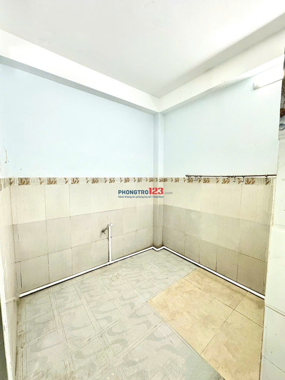 PHÒNG TRỆT 2TR8 – CÓ MÁY LẠNH – RỘNG THOÁNG Q7