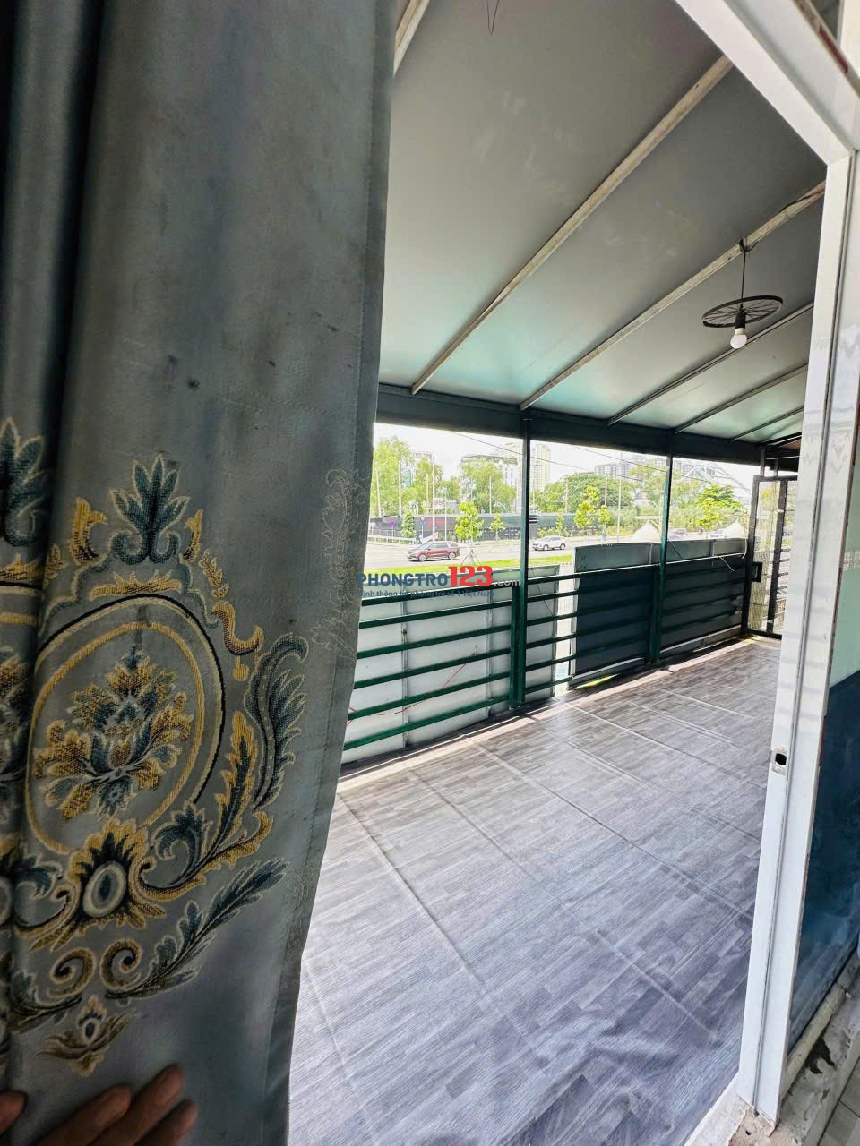 PHÒNG 2PN – BAN CÔNG – FULL NT, Q7 (Trống 1/12)