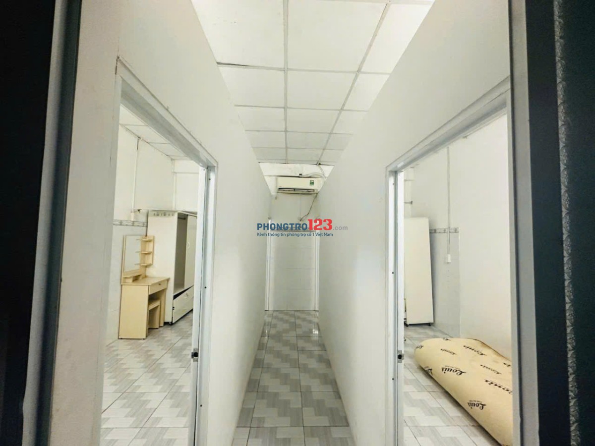 PHÒNG 2PN – BAN CÔNG – FULL NT, Q7 (Trống 1/12)