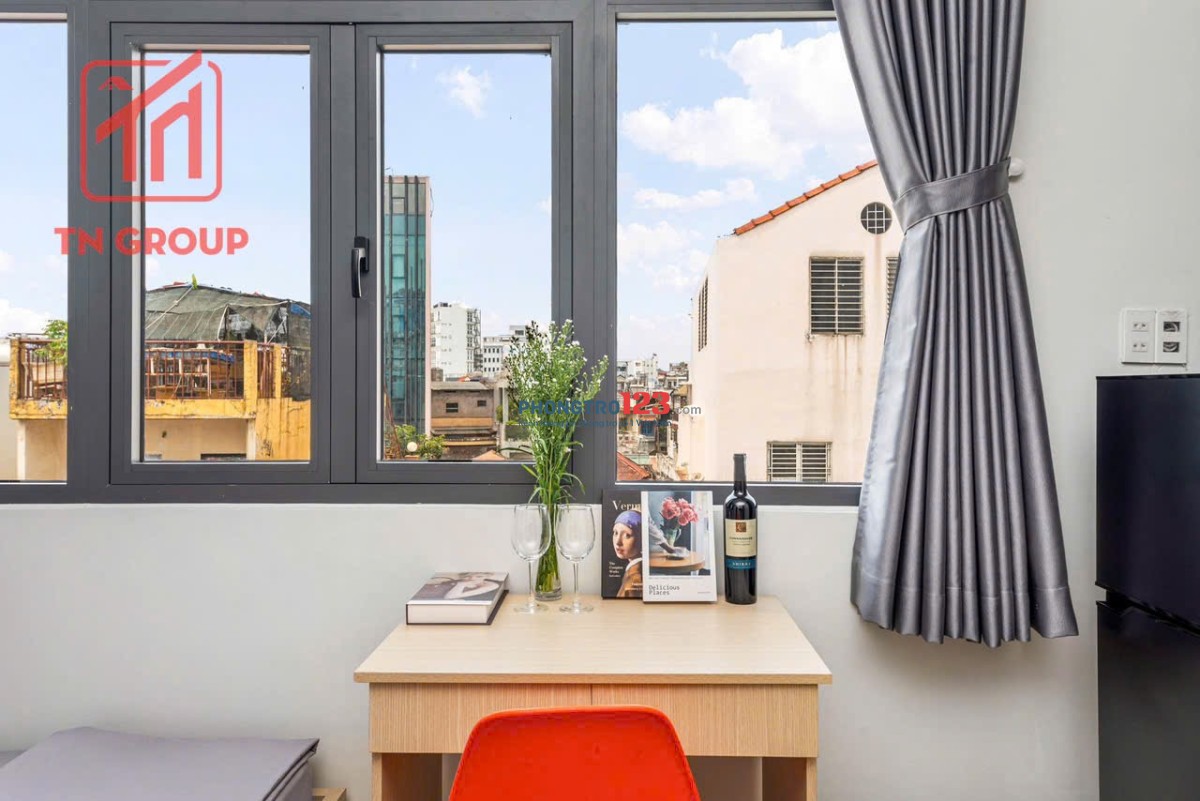 Thuê Ngay Phòng Cửa sổ lớn, Full nội thất. Thang máy gần Nguyễn Văn Trỗi, Phú Nhuận giáp Q1,3