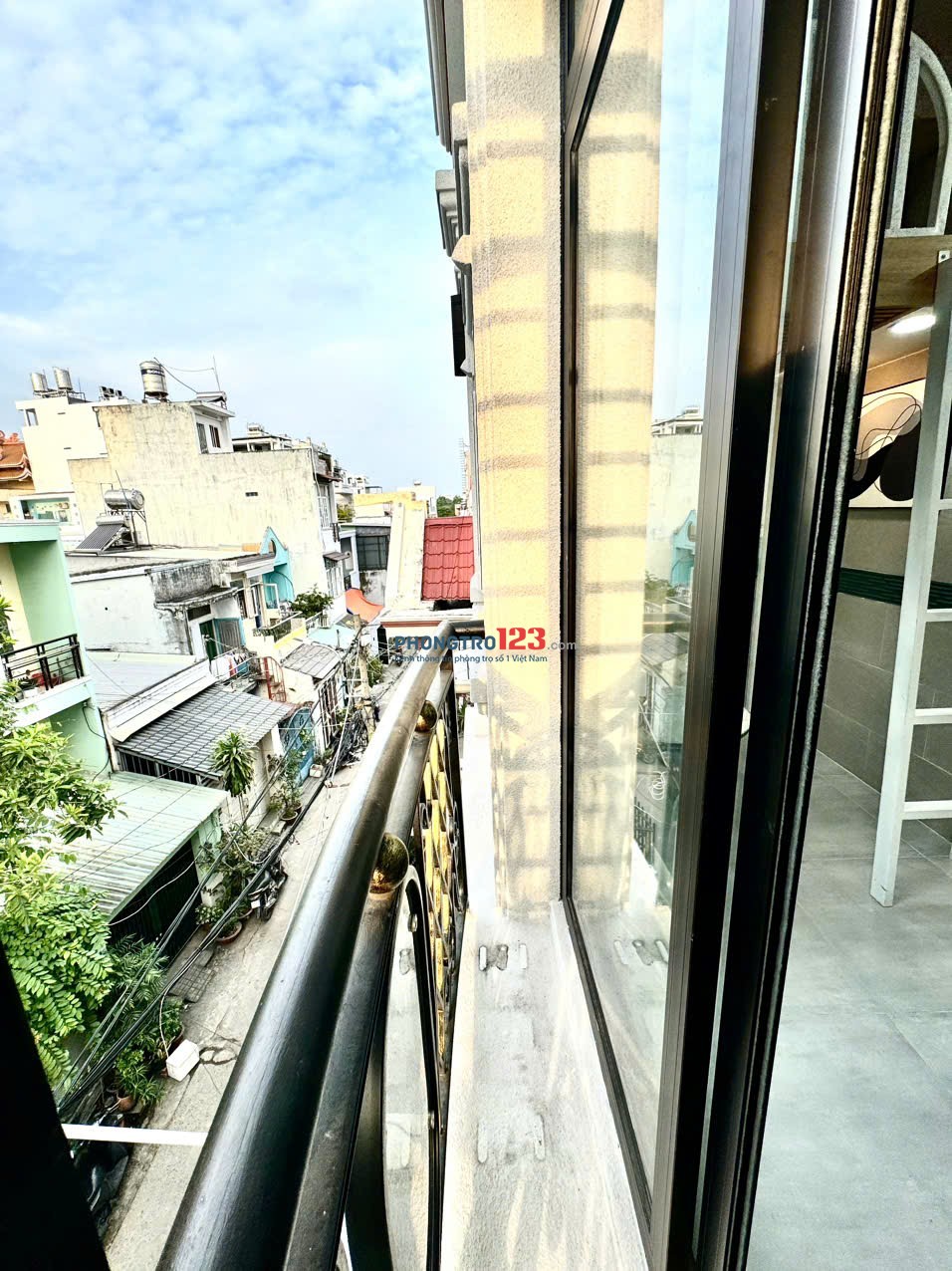 PHÒNG TRỌ FULL NỘI THẤT 35M2 GẦM UNG VĂN KHIÊM NGAY BÌNH THẠNH TIỆN DI CHUYỂN CÁC QUẬN 1 QUẬN 2