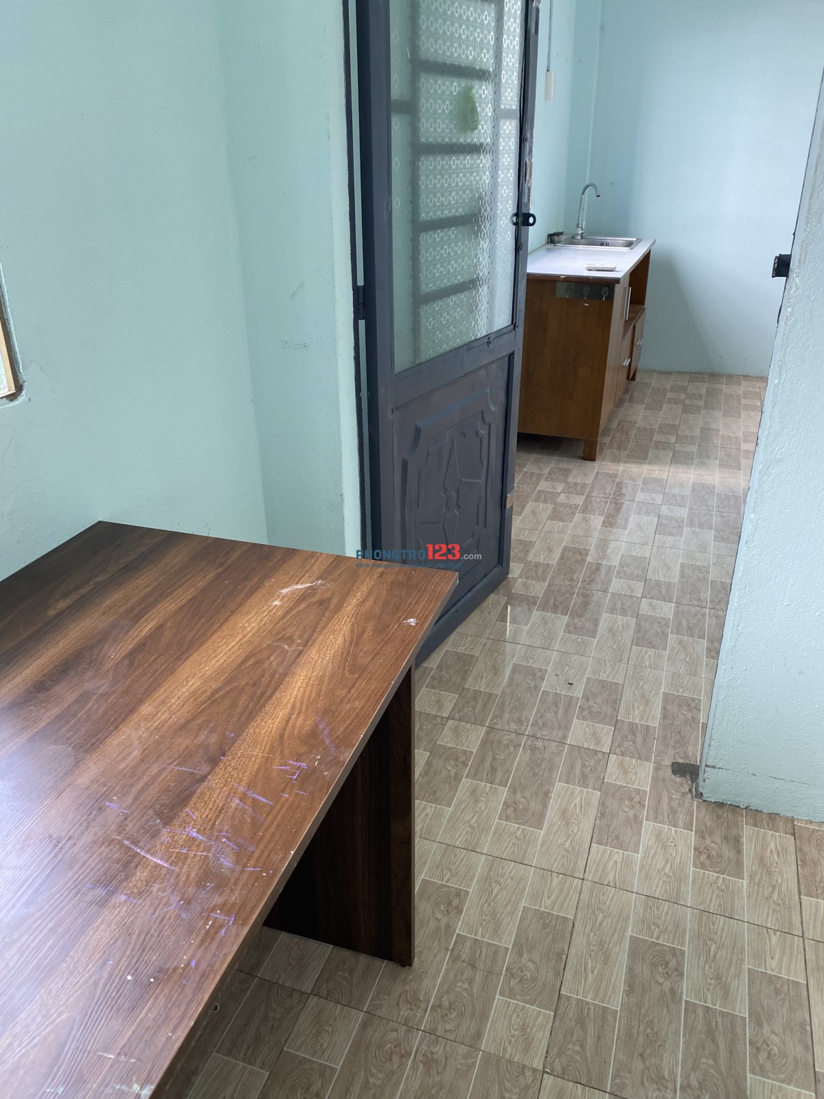 Chính chủ cho thuê phòng trọ mặt tiền huỳnh tấn phát 28m2, giá 3tr