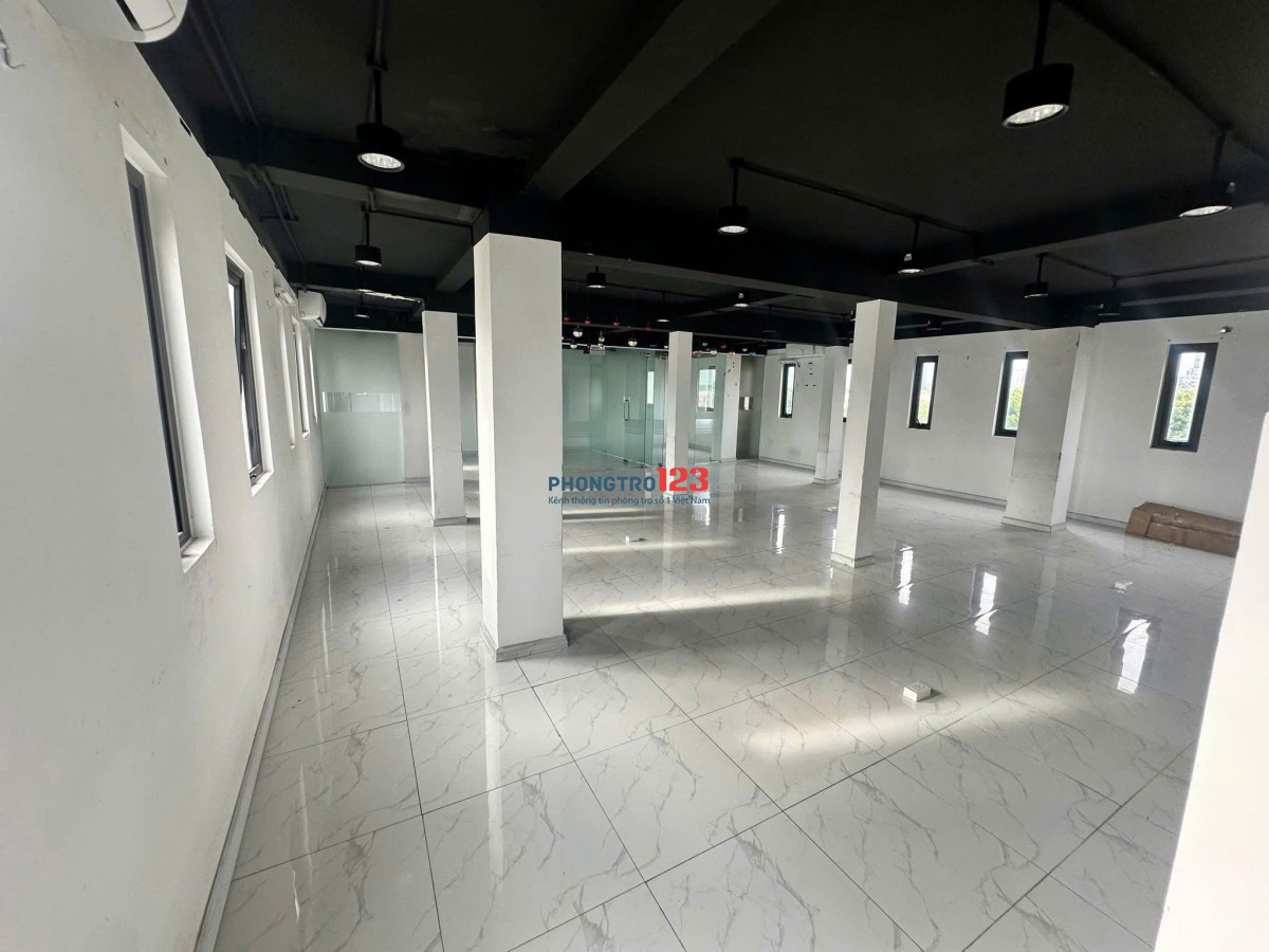 CHO THUÊ VĂN PHÒNG TẦNG 2 ĐẲNG CẤP HOÀNG DIỆU, QUẬN 4 - 131M² TRÀN NGẬP ÁNH SÁNG & CÂY XANH