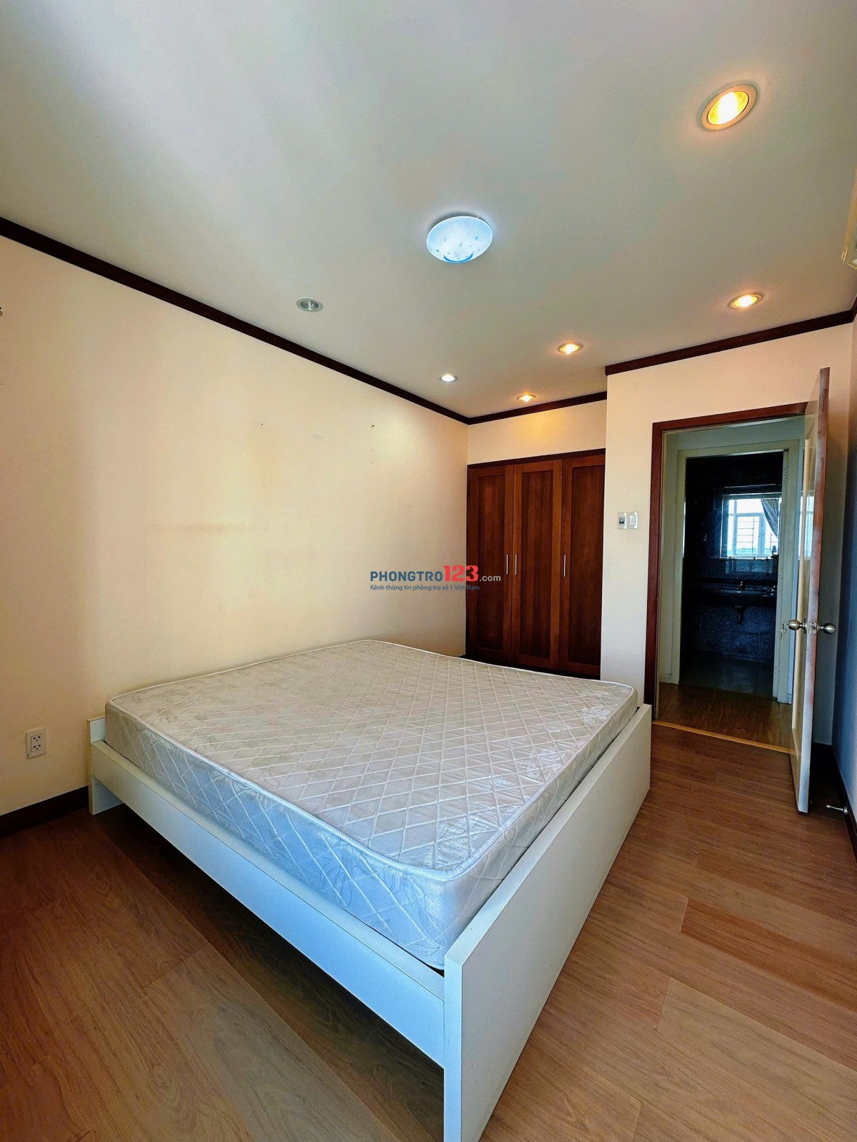 3.3tr - Pass phòng căn hộ, bao điện nước, full nội thất - Thương lượng T12