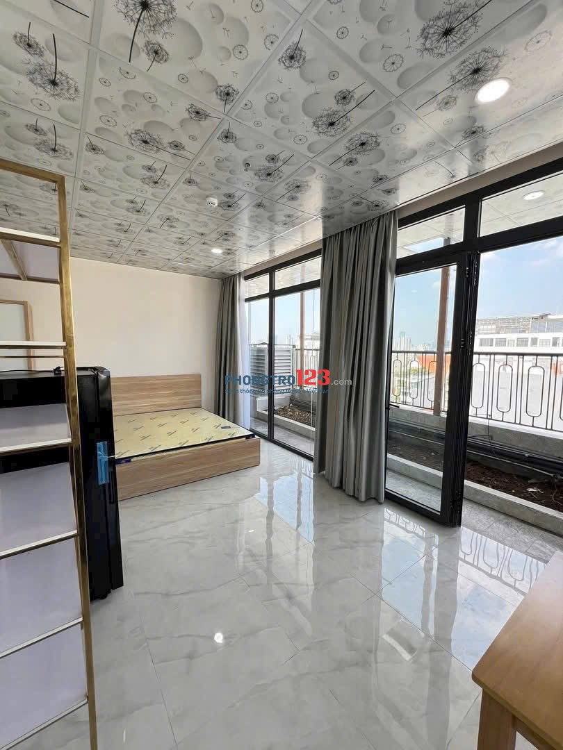 STUDIO BAN CÔNG – MỚI 100% NẰM NGAY LÂM VĂN BỀN GẦN TDTU, RMIT, LOTTE, THUẬN TIỆN QUA Q4,1,8