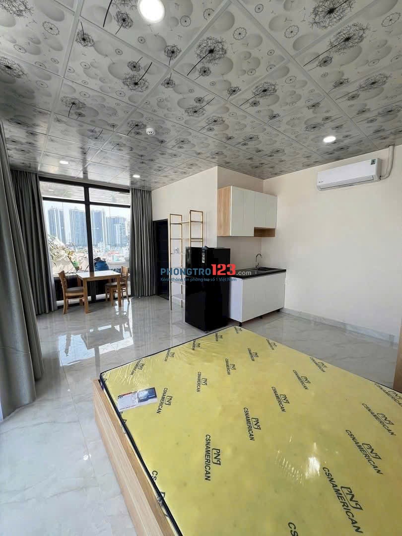 STUDIO BAN CÔNG – MỚI 100% NẰM NGAY LÂM VĂN BỀN GẦN TDTU, RMIT, LOTTE, THUẬN TIỆN QUA Q4,1,8