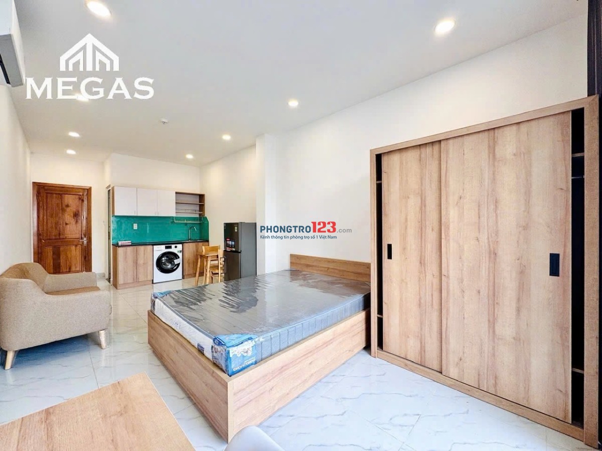 MỘT CĂN PHÒNG SIÊU ĐẸP FULL NỘI THẤT BAN CÔNG LỚN NẰM NGAY TRUNG TÂM BÌNH THẠNH GẦN NGÃ TƯ HÀNG XANH