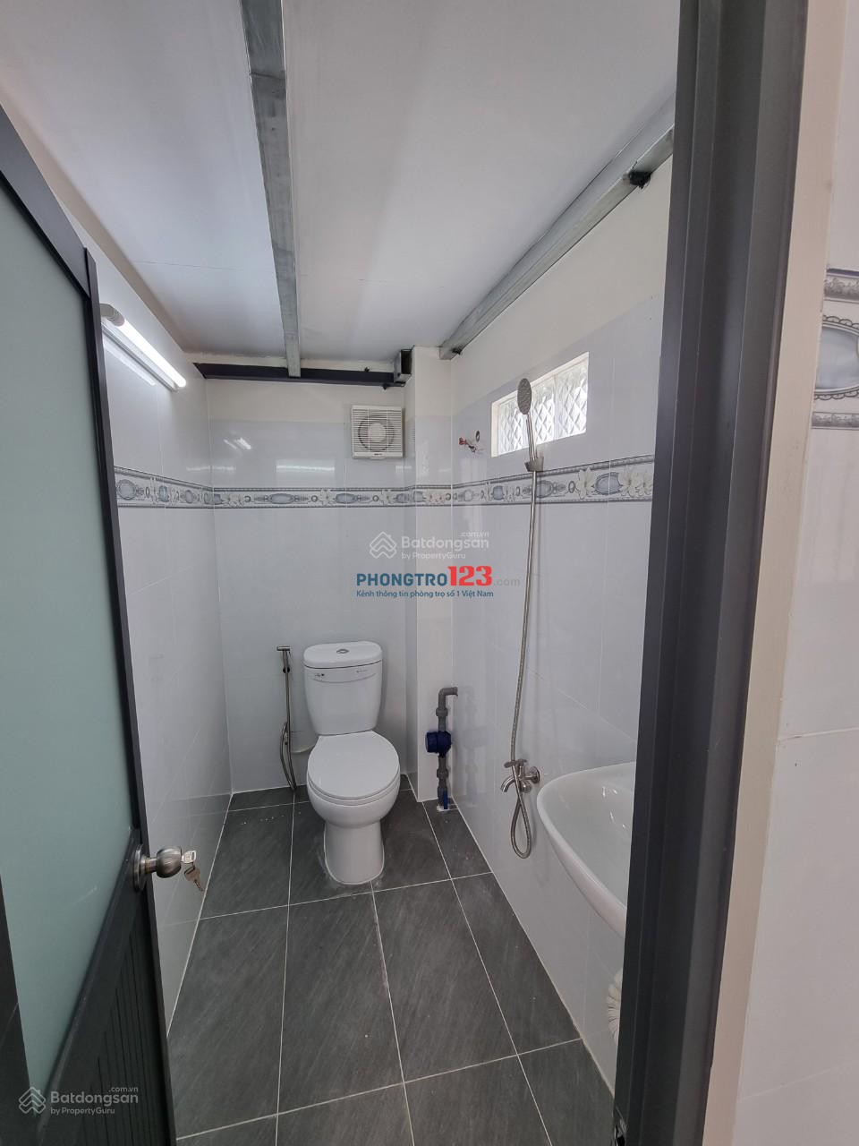 CHÍNH CHỦ -Cho thuê phòng gần khu CNC, siêu thoáng mát, 35m2, có gác, mặt tiền đường 8m