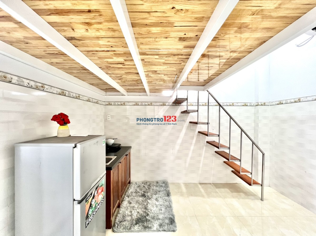 GÁC LỬNG TIỆN NGHI, CỬA SỔ THOÁNG, NỘI THẤT ĐẦY ĐỦ AN NINH KHUÔNG VIỆT TÂN PHÚ