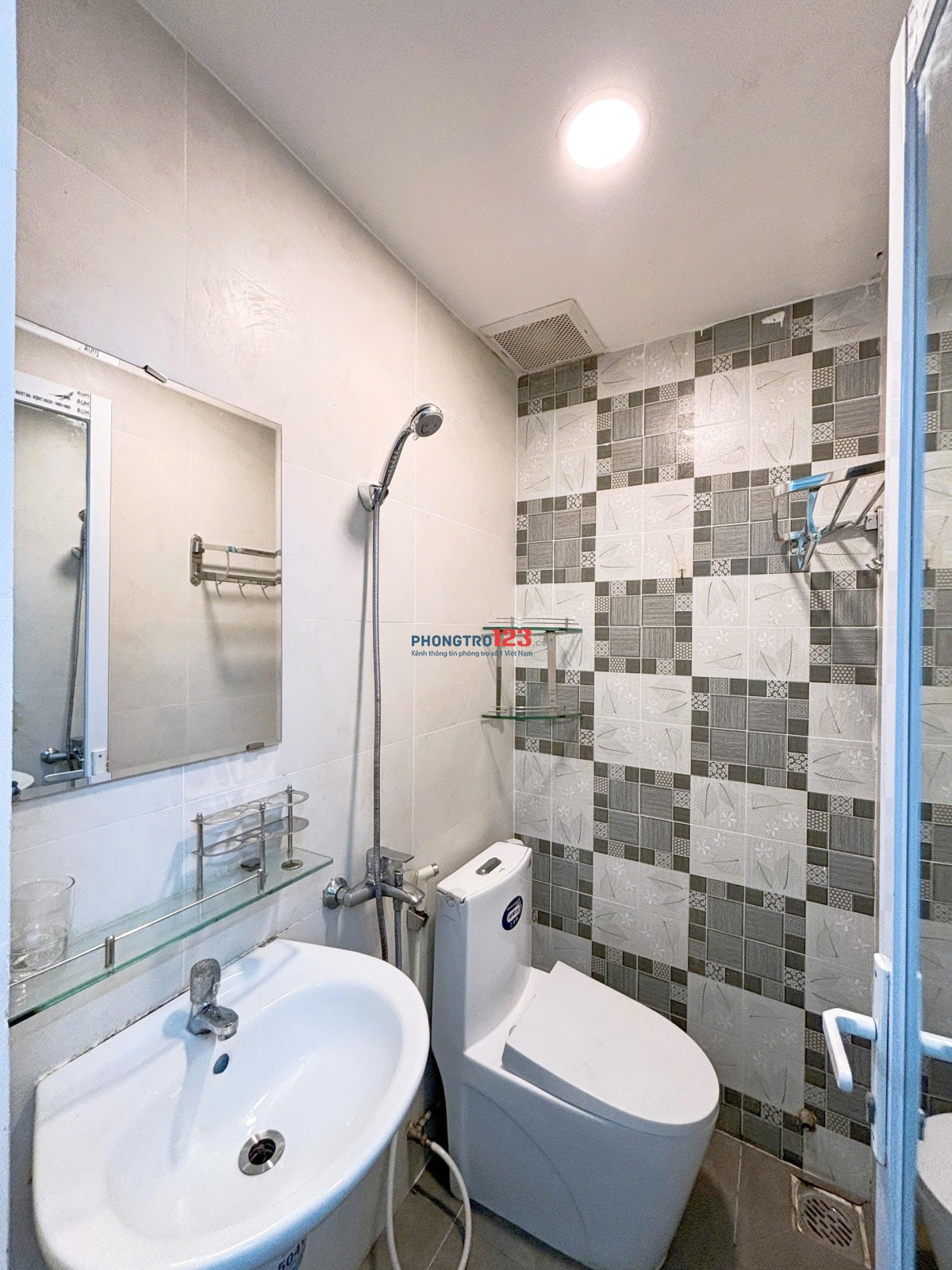  PHÒNG ĐẸP GIÁ RẺ – NGAY TRƯỜNG CHINH TÂN BÌNH – 4TR/THÁNG 