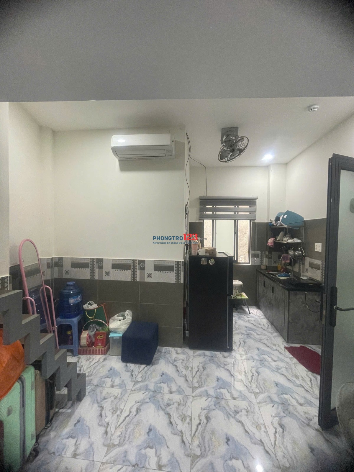 Cần tìm 2 nữ ở ghép (ở 3), phòng mới, đầy đủ nội thất. Total chỉ 2tr3/người (Tầng 3)