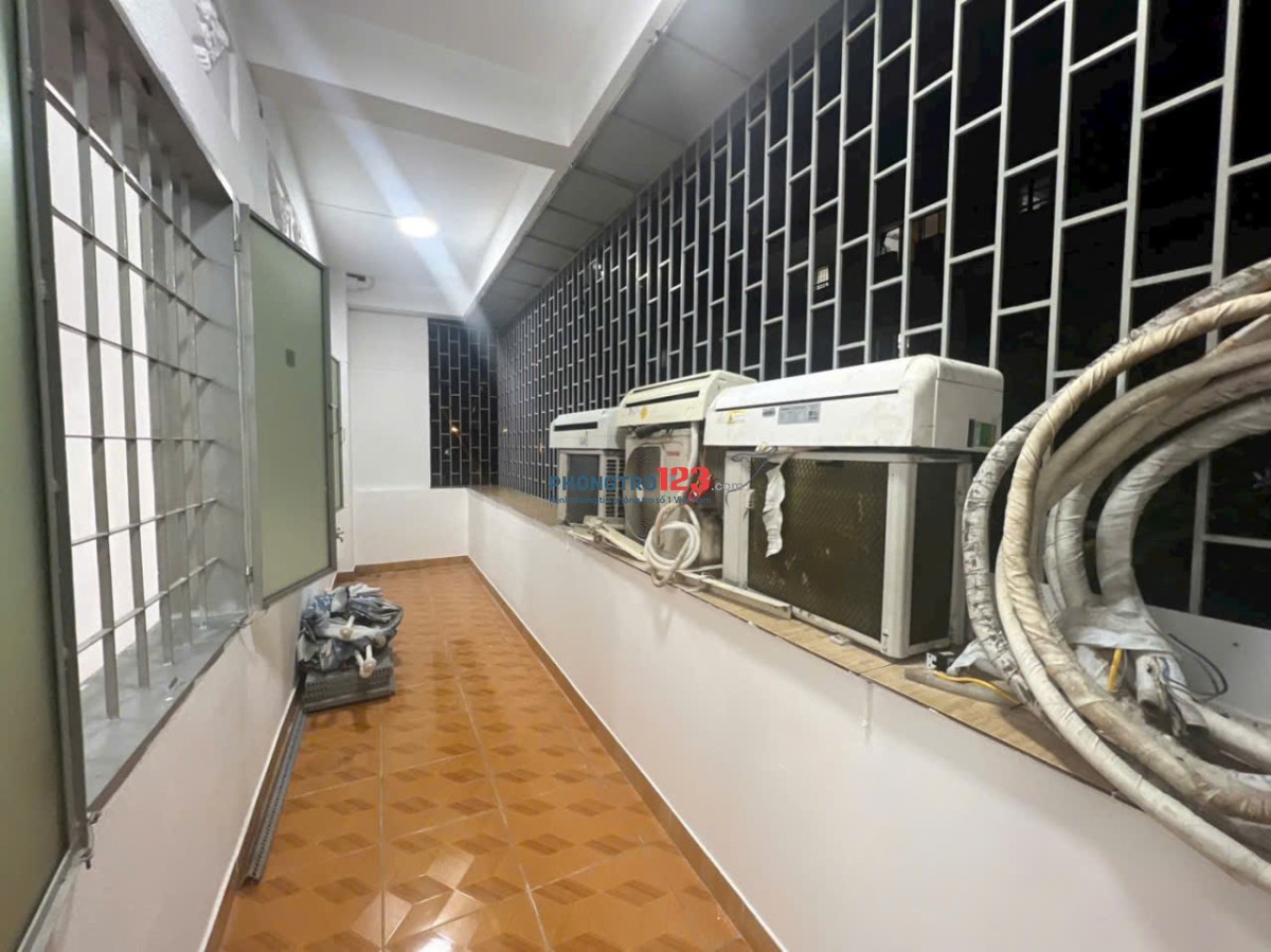 Căn hộ C/c Thống Nhất, Tân Phú 2p ngủ, nội thất, giá 8tr/th