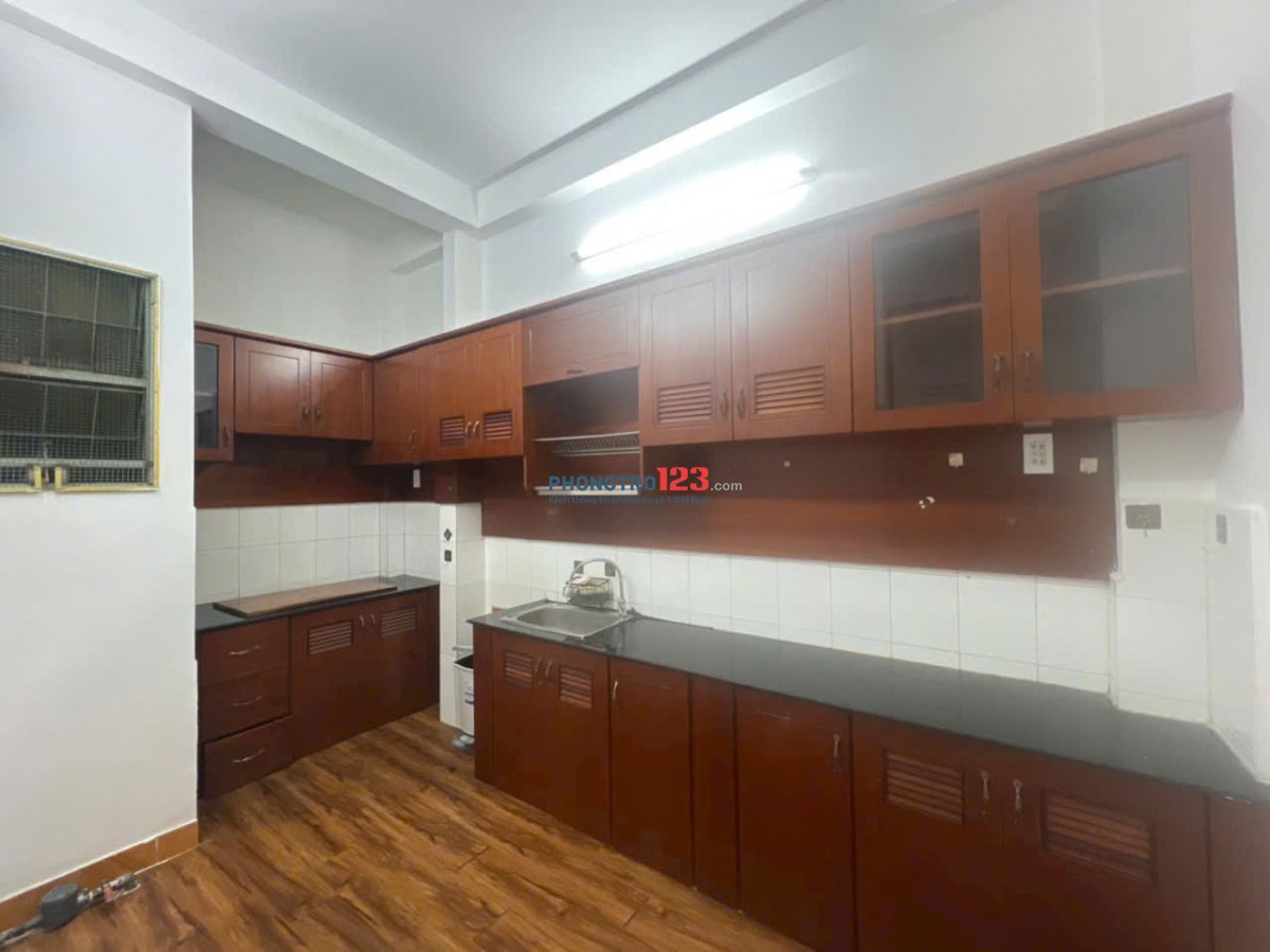 Căn hộ C/c Thống Nhất, Tân Phú 2p ngủ, nội thất, giá 8tr/th