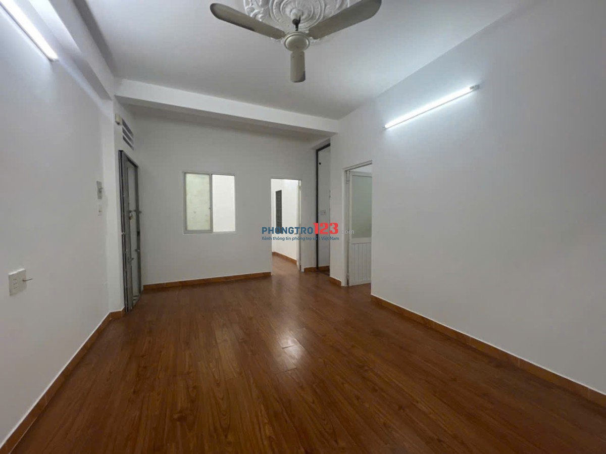 Căn hộ C/c Thống Nhất, Tân Phú 2p ngủ, nội thất, giá 8tr/th