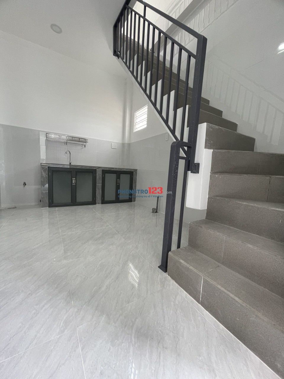 Còn 1 phòng mới, sạch sẽ, gần ngã 4 Mỹ Phước Tân Vạn, Phạm Ngọc Thạch