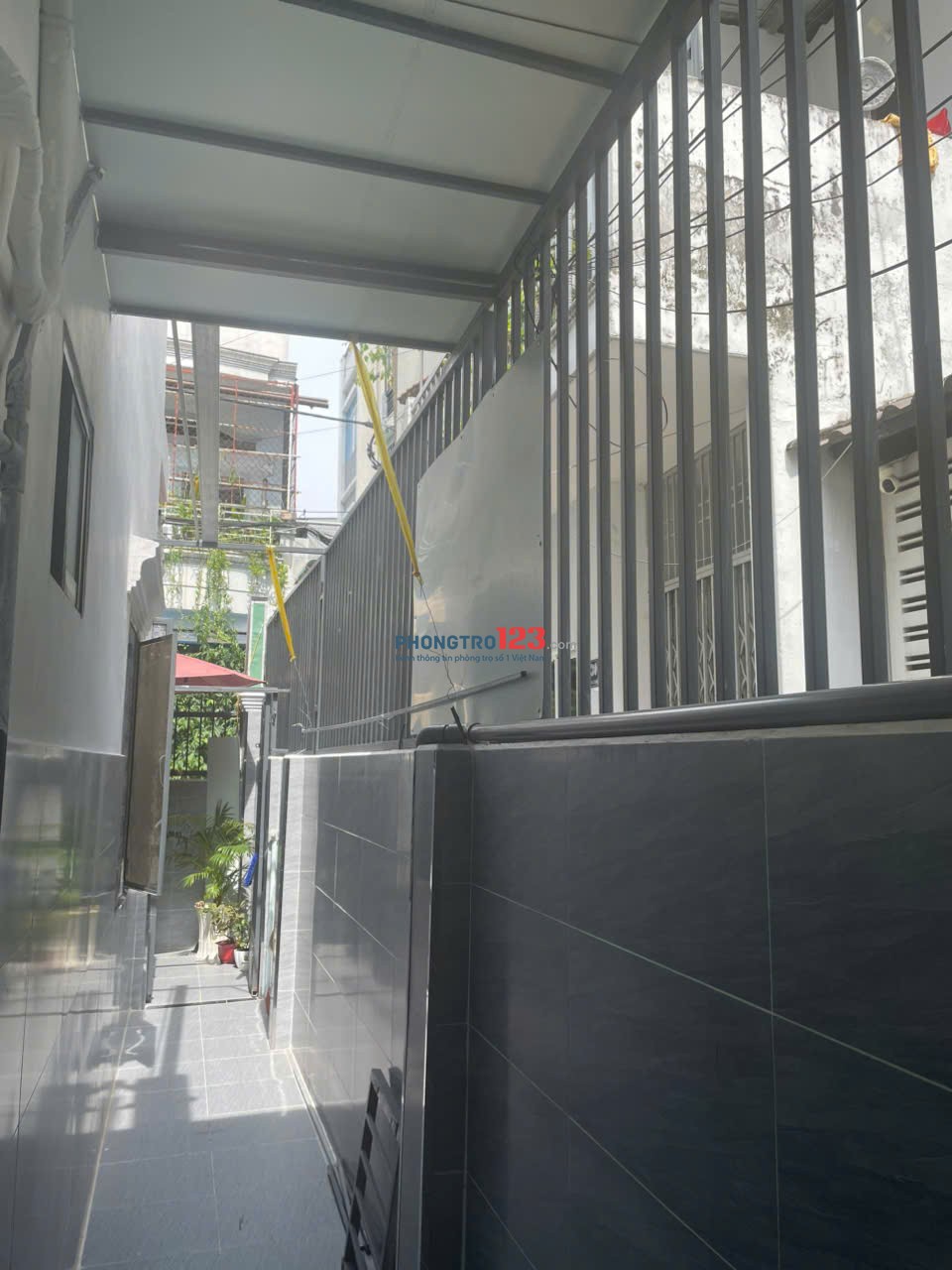 Cho thuê phòng trệt, riêng lối đi (MỚI XÂY)