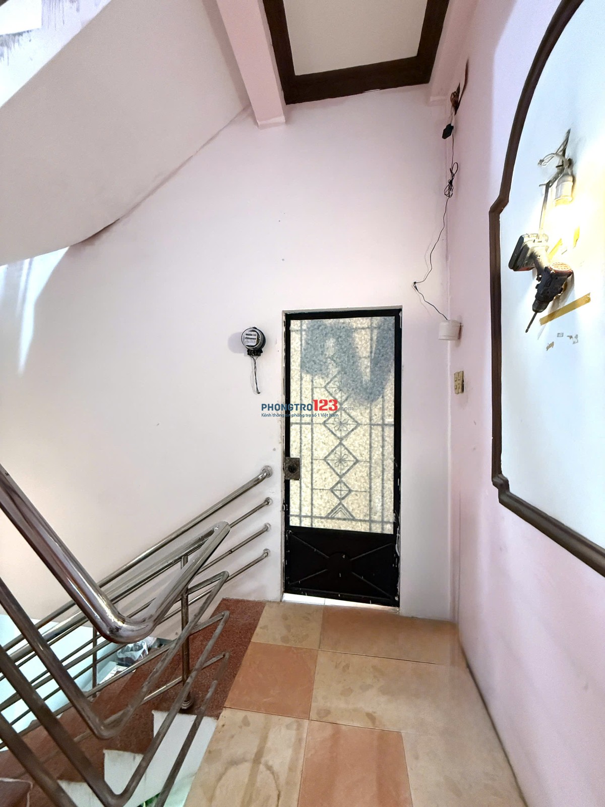 Cho thuê Phòng Hẻm 154 Âu Dương Lân P3Q8. (25m2) gần chợ, ô tô đỗ cửa, 2- 3tr/phòng