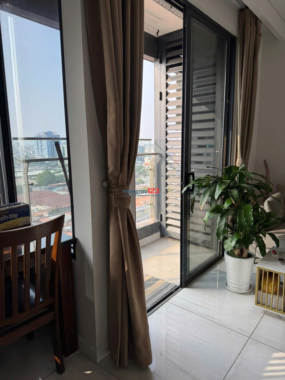 Chung cư Sky Center ,Phổ Quang,Tân Bình: 55m2, 1p ngủ, Ntcb,11tr/th