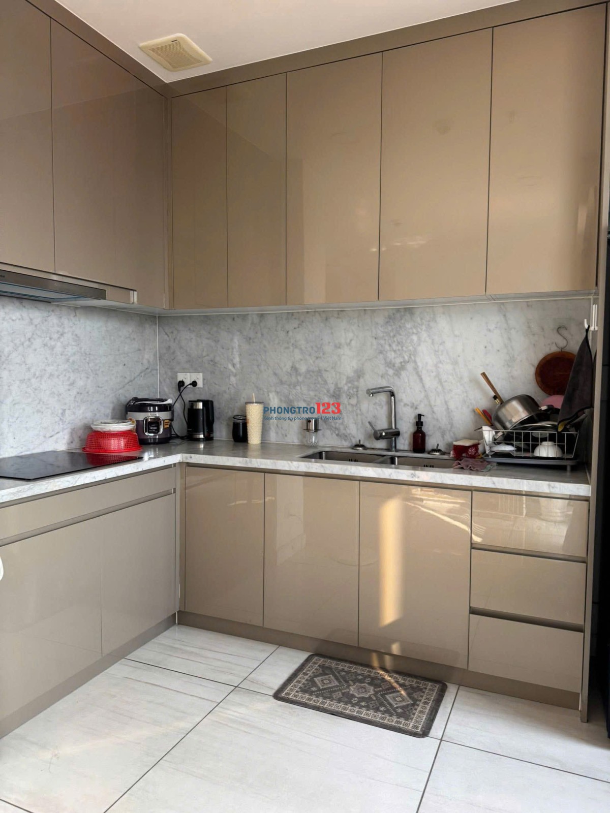 Chung cư Sky Center ,Phổ Quang,Tân Bình: 55m2, 1p ngủ, Ntcb,11tr/th