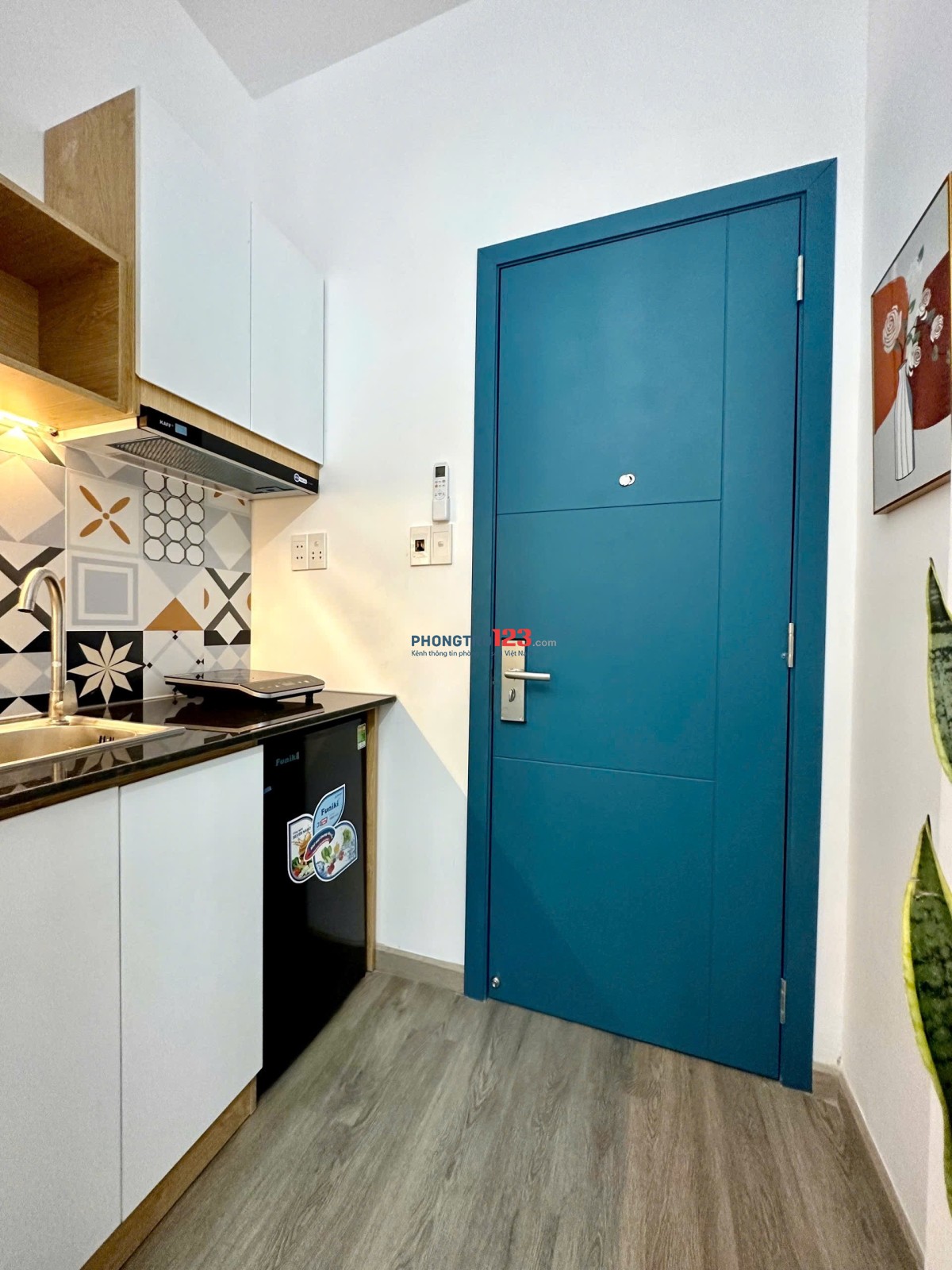 CHO THUÊ PHÒNG TRỌ MỚI XÂY, BAN CÔNG, MÁY GIẶT RIÊNG, GẦN CẦU LÊ VĂN SỸ, CHỢ NGUYỄN VĂN TRỖI