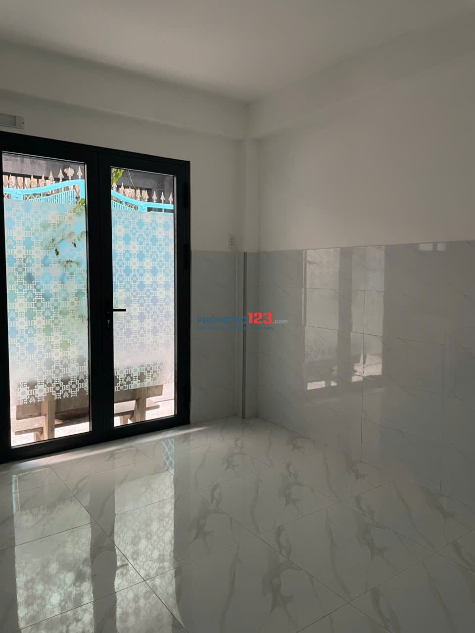 Cho thuê phòng trệt, riêng lối đi (MỚI XÂY)