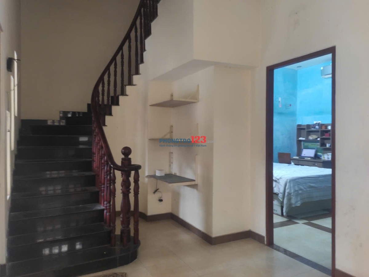 Cho thuê phòng biệt thự Quận 2 giá 3.1tr/tháng gần đảo Kim Cương