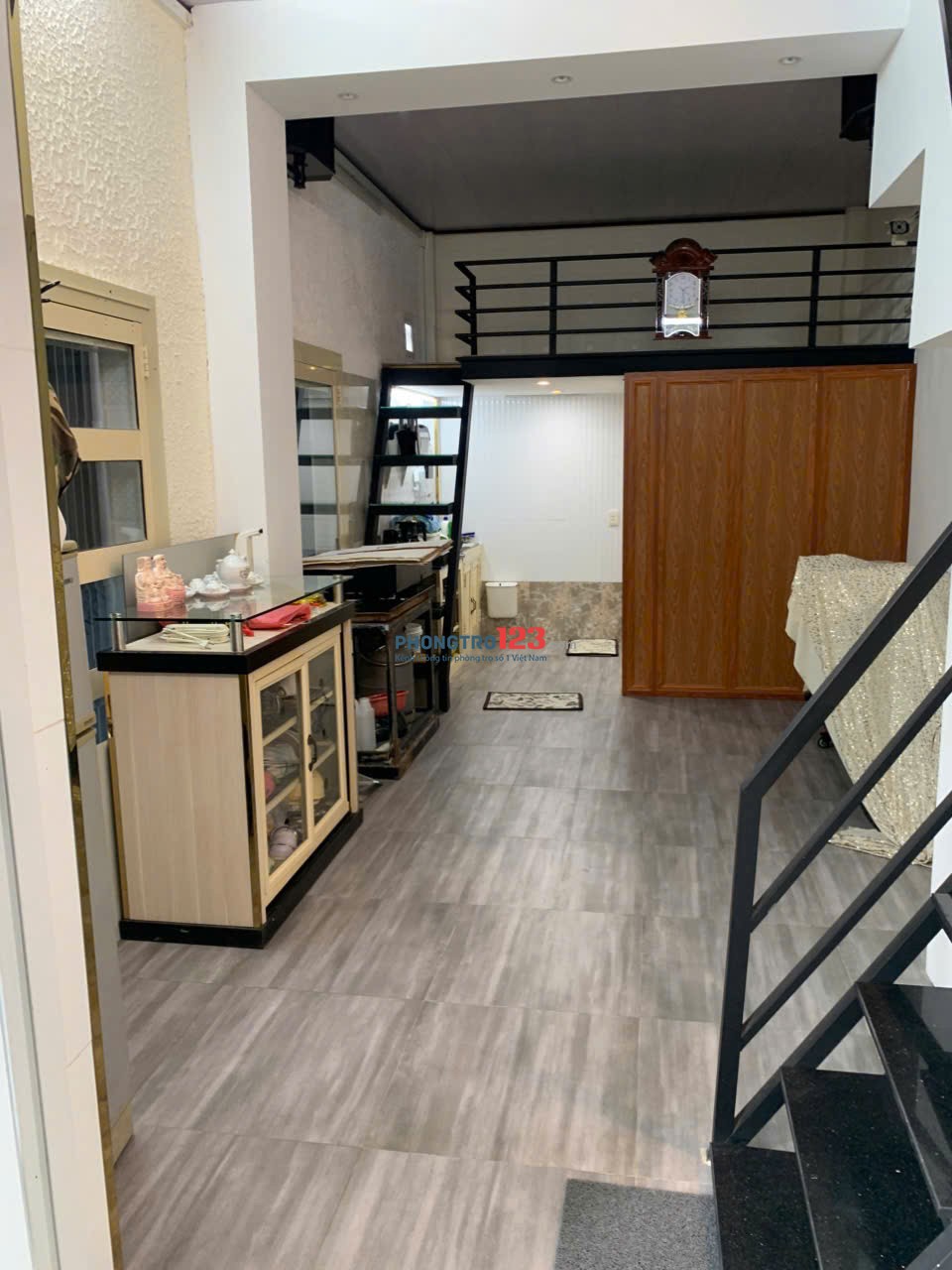 PHÒNG TRỌ RIÊNG BIỆT 25M2 MẶT TIỀN HẺM THOÁNG MÁT