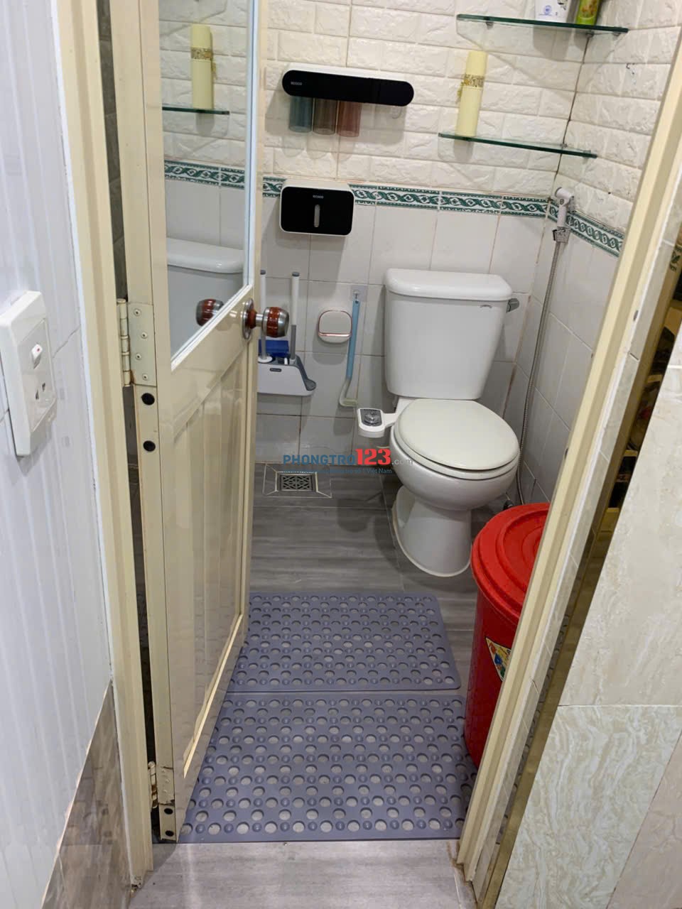 PHÒNG TRỌ RIÊNG BIỆT 25M2 MẶT TIỀN HẺM THOÁNG MÁT