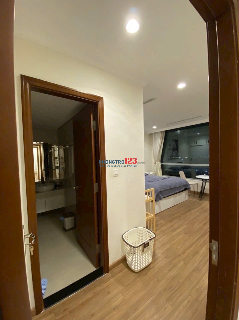 Chung cư Xigrand,Lí thường Kiệt,Q10 căn 97m2, 3p ngủ,NTCC giá 22tr