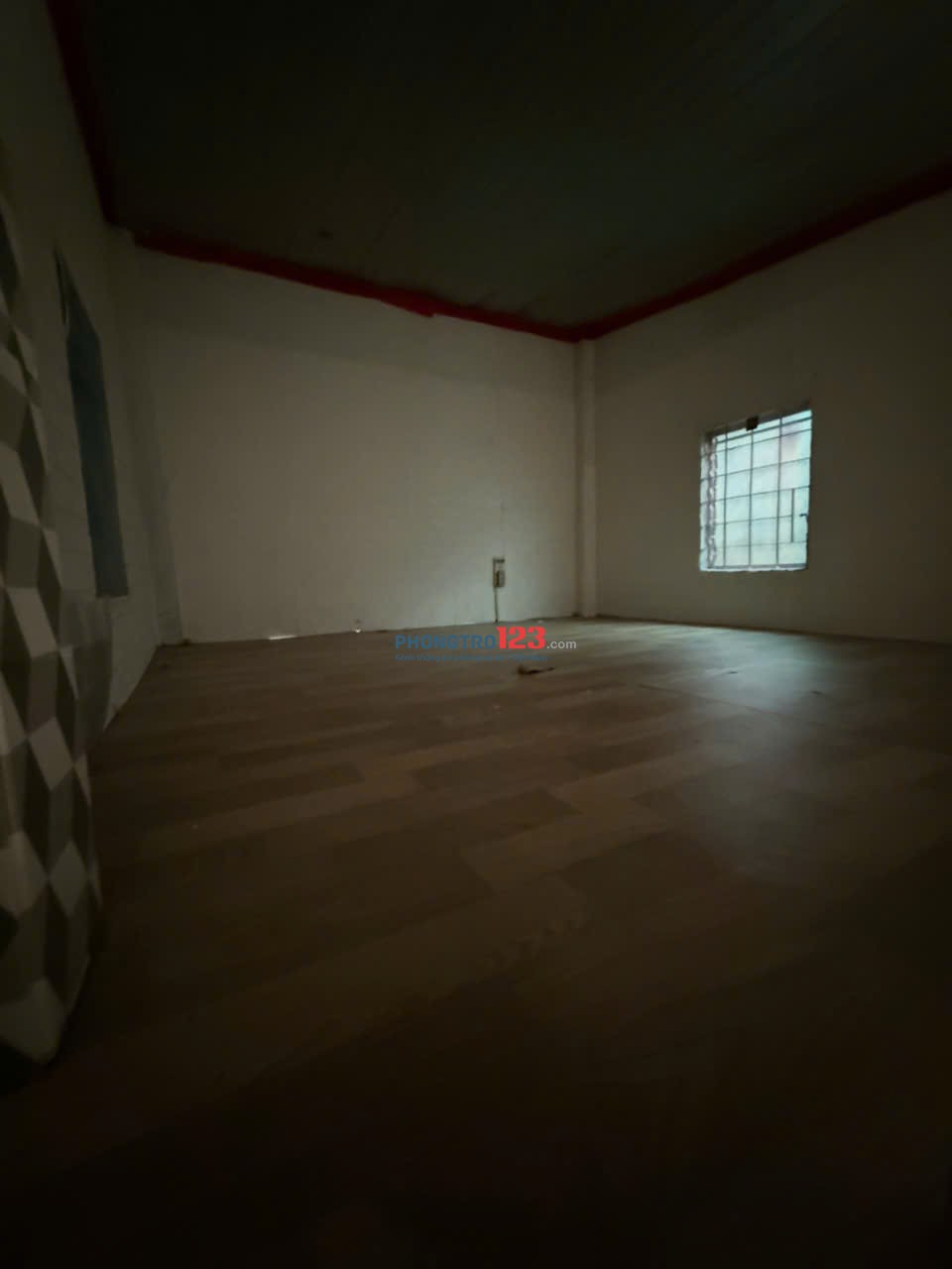 Cho thuê phòng trọ 103 đường số 20 sau lưng GIGAMALL. dt 16m, có gác, giá thuê 2,7tr