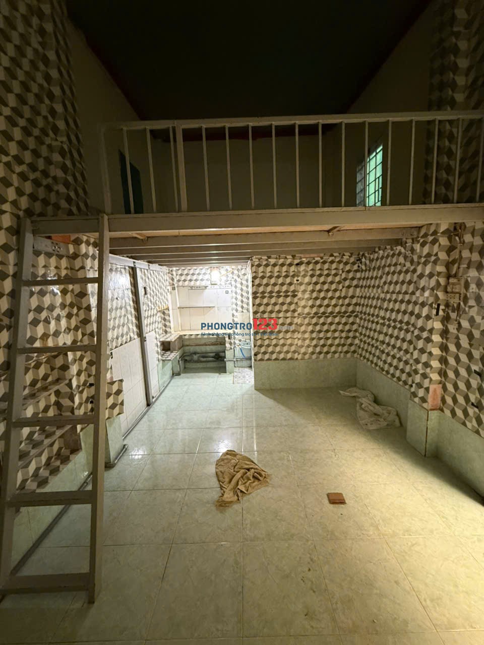 Cho thuê phòng trọ 103 đường số 20 sau lưng GIGAMALL. dt 16m, có gác, giá thuê 2,7tr