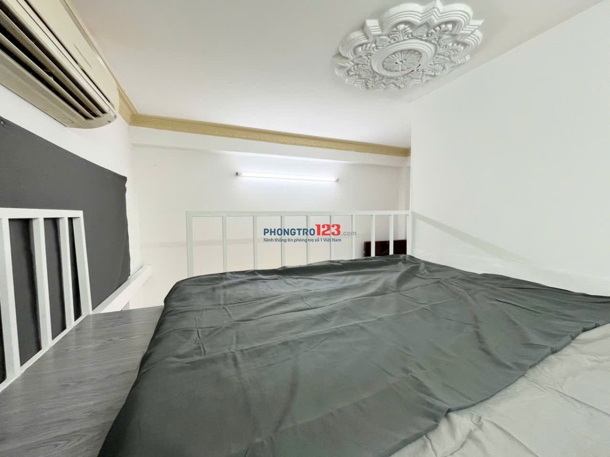 Cho thuê phòng gác có ban công - đầy đủ tiện nghi, giá hấp dẫn tại Trường Sa - quận 3