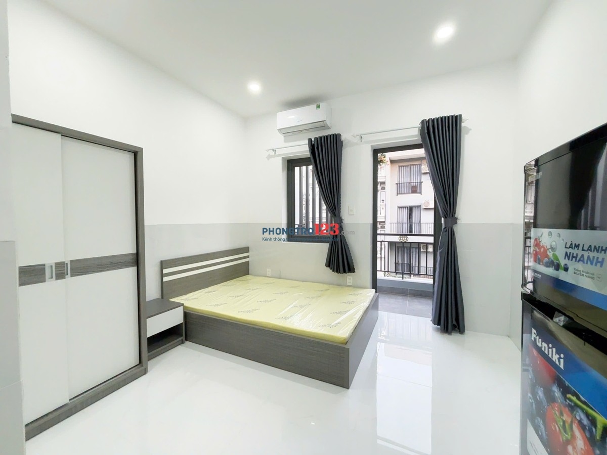 Khai trương phòng gần Citisoho Cát Lái full nt mới keng 4tr5 ban công riêng có hút mùi, Ở được ngay