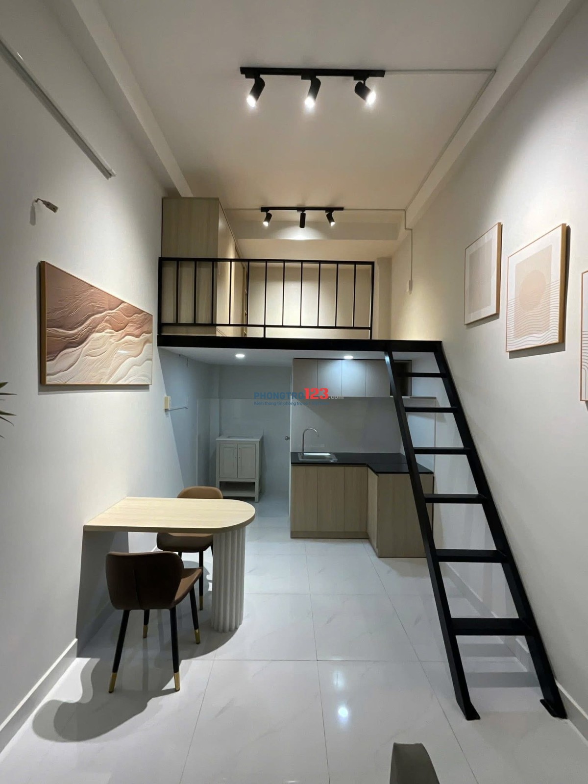 Cho thuê phòng trọ có gác ngay Aeon Mall Tân Phú