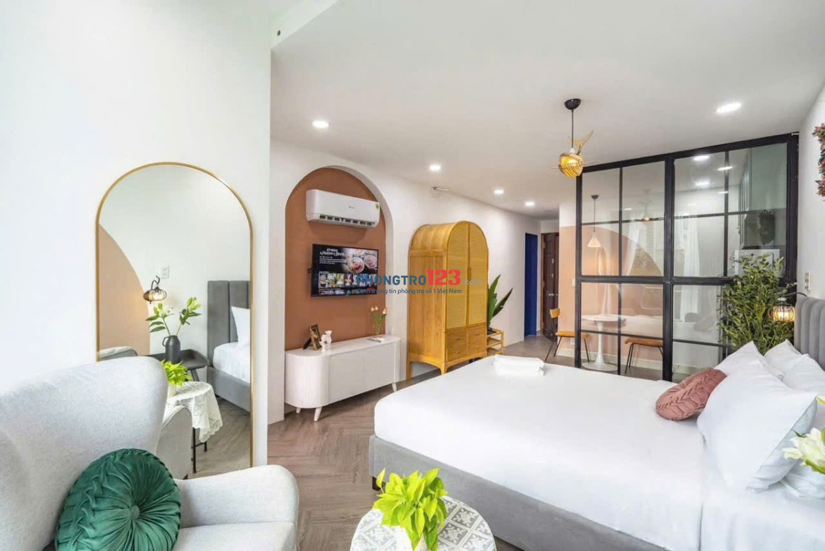 Cho Thuê Căn hộ 1PN Ban Công – Full Nội Thất Cao Cấp – Máy Giặt Riêng – Gần Etown Cộng Hòa