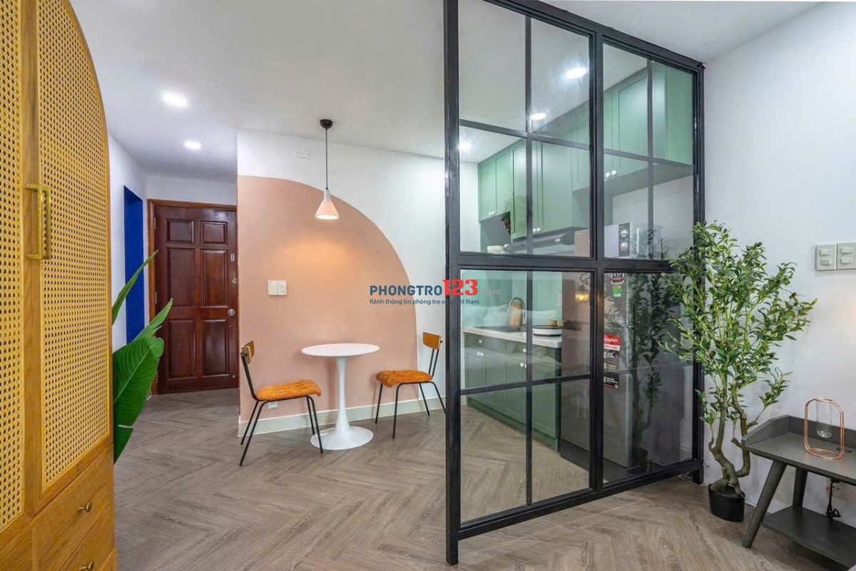 Cho Thuê Căn hộ 1PN Ban Công – Full Nội Thất Cao Cấp – Máy Giặt Riêng – Gần Etown Cộng Hòa